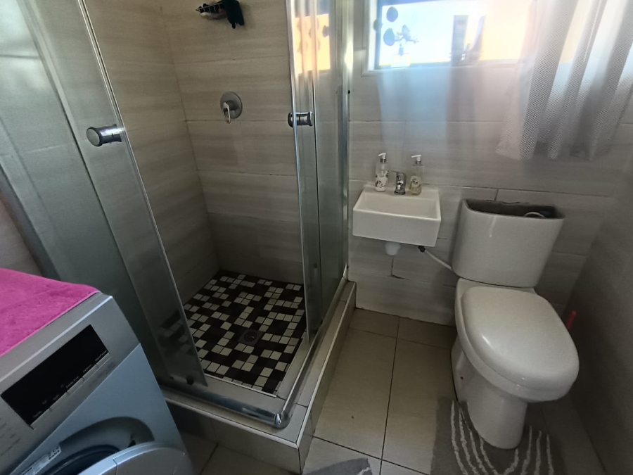 3 Bedroom Property for Sale in Roodepan Northern Cape